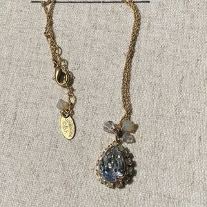 LIZ Paiacios gold tone large sparkle necklace